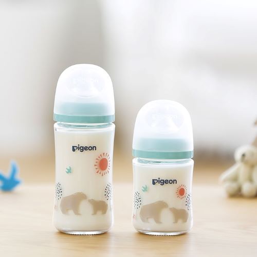 贝亲 - 母乳实感耐热玻璃奶瓶 - 240ml - Bear