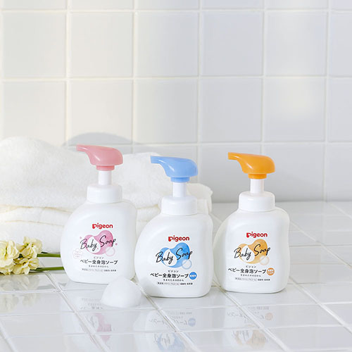 贝亲 - 婴儿全身泡沫洗发沐浴露 花香味 本体 - 500ml